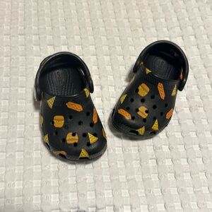 Crocs size 5 hamburger and hotdog and pizza toddler